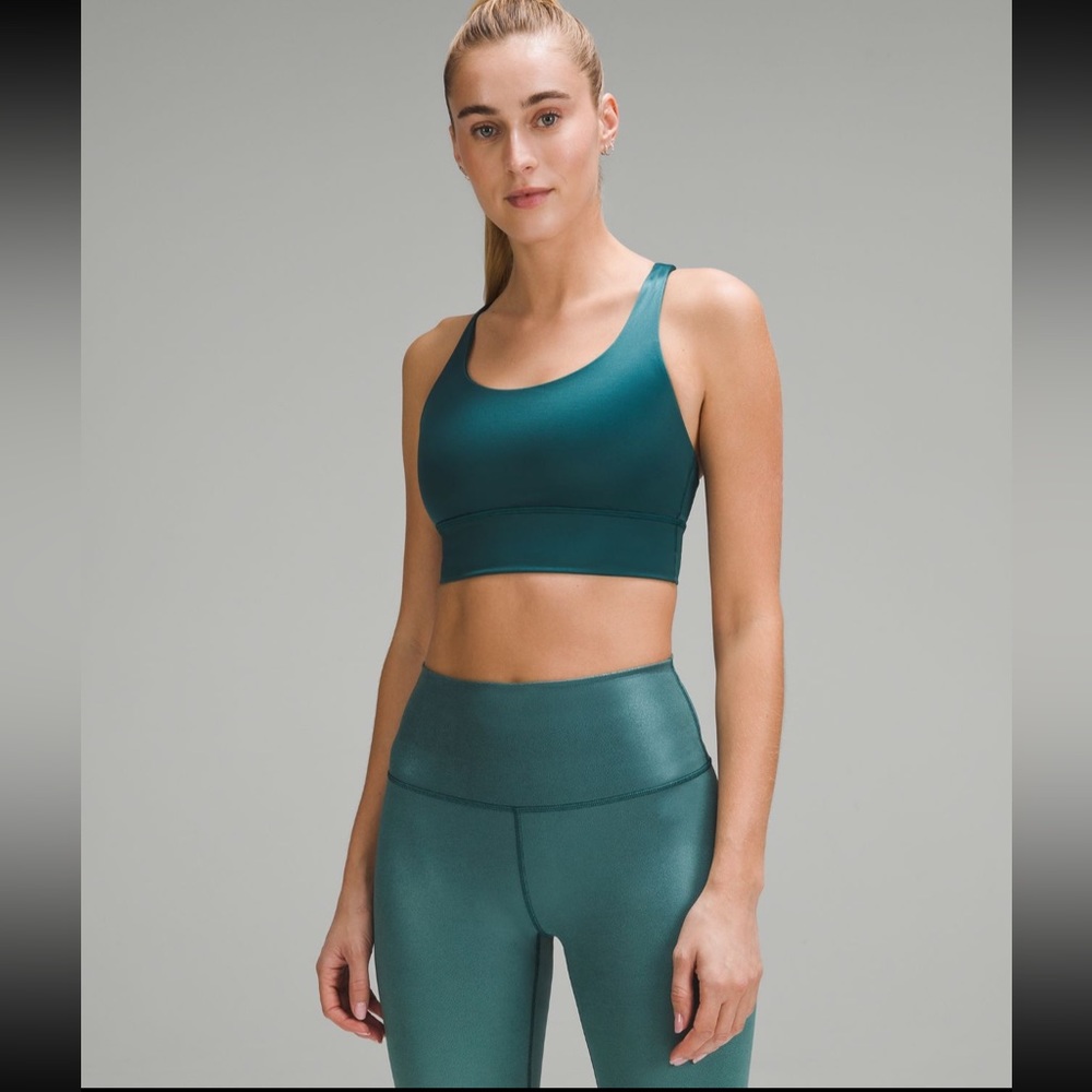 Size 12 Lululemon longline energy bra *Medium support, B-D cups Foil